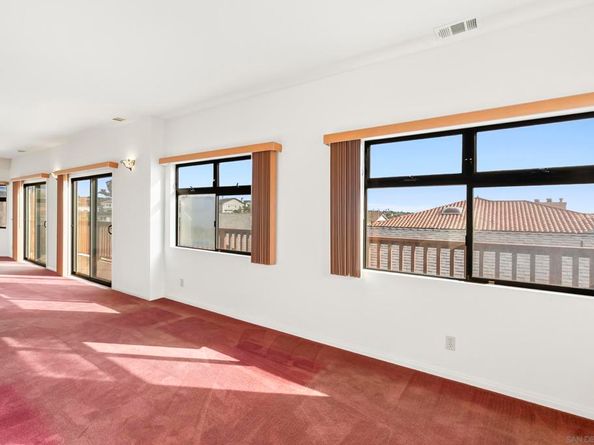 2812 Hartford Ct, San Diego CA 92117