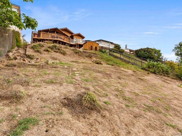 2812 Hartford Ct, San Diego CA 92117