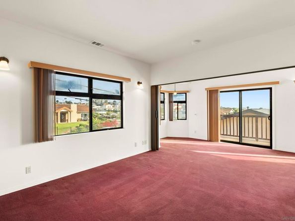 2812 Hartford Ct, San Diego CA 92117