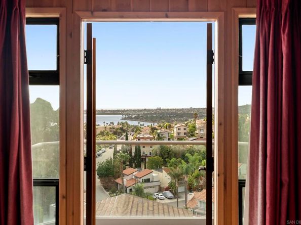 2812 Hartford Ct, San Diego CA 92117