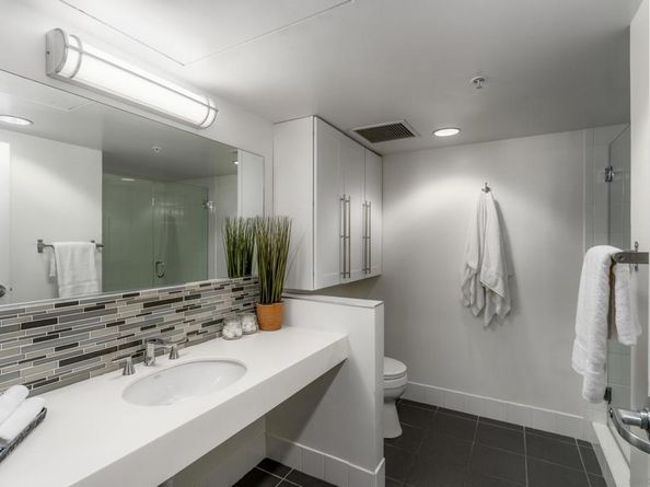 350 W Ash St 1207, San Diego CA 92101
