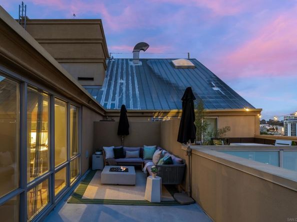 350 W Ash St 1207, San Diego CA 92101