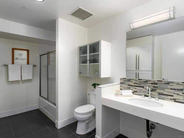 350 W Ash St 1207, San Diego CA 92101