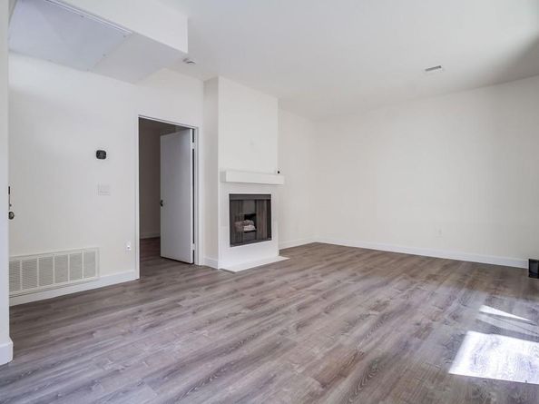 8650 New Salem St 27, San Diego CA 92126