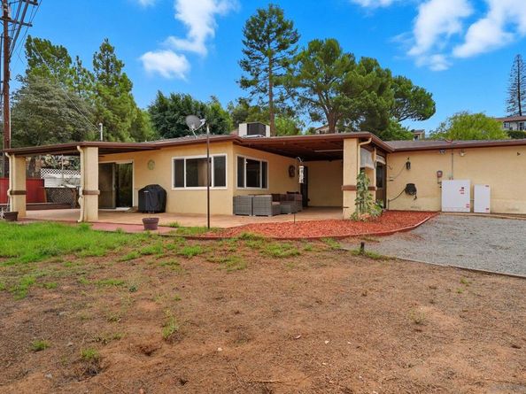 321 North Lane, El Cajon CA 92021