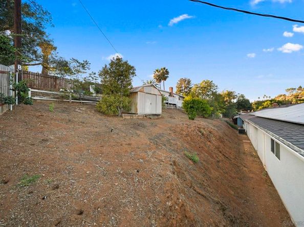 1780 Grove Rd, El Cajon CA 92020