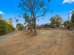 1780 Grove Rd, El Cajon CA 92020