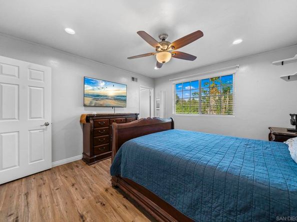 1780 Grove Rd, El Cajon CA 92020