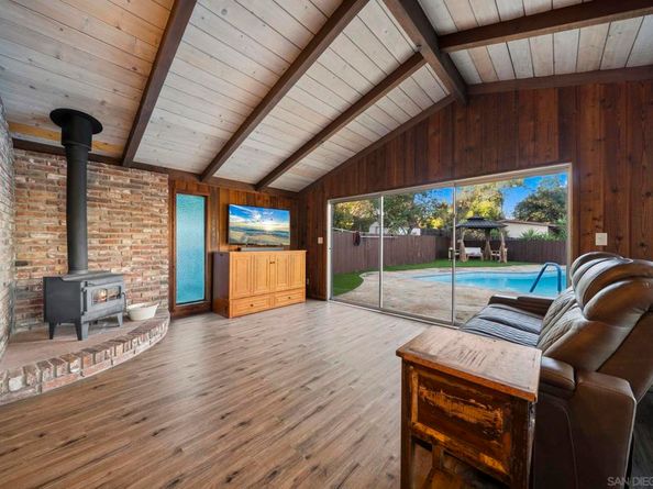 1780 Grove Rd, El Cajon CA 92020