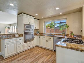 13403 Little Dawn Ln, Poway CA 92064