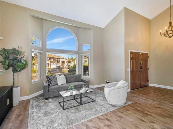 13403 Little Dawn Ln, Poway CA 92064