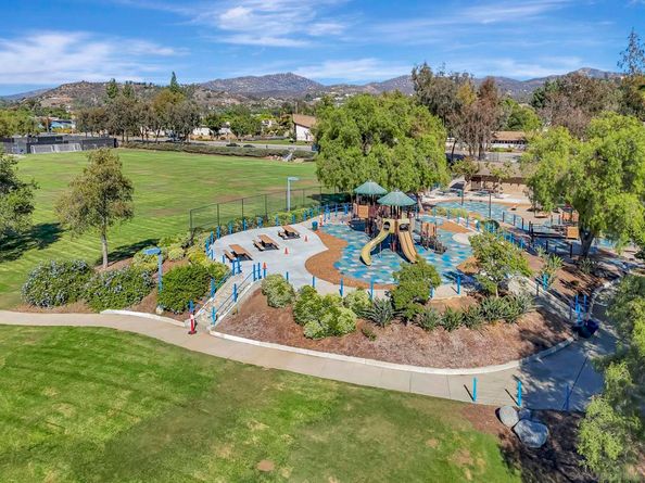 13403 Little Dawn Ln, Poway CA 92064