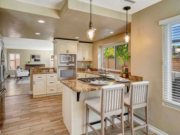 13403 Little Dawn Ln, Poway CA 92064