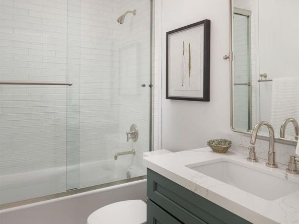 541 Orange Ave, Coronado CA 92118