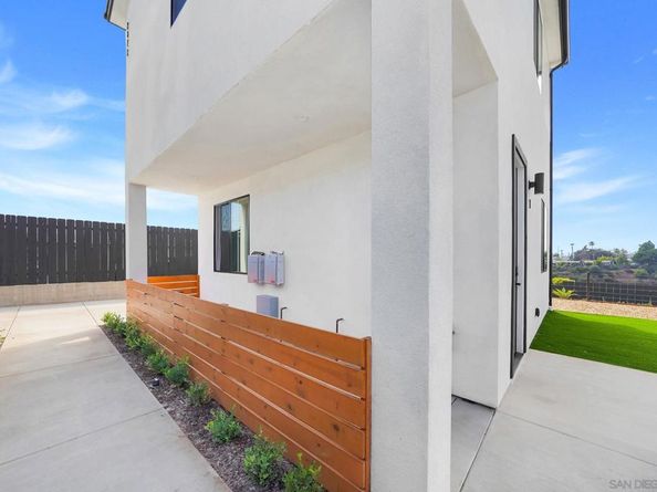 2868 70 Preece St, San Diego CA 92111