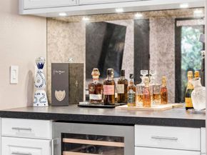 14582 Luna Media, San Diego CA 92127