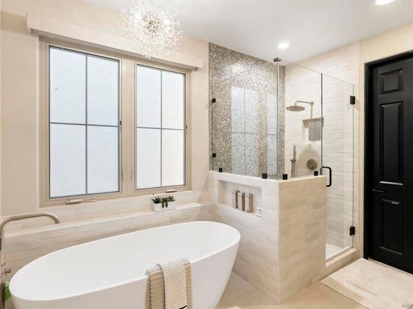 14582 Luna Media, San Diego CA 92127