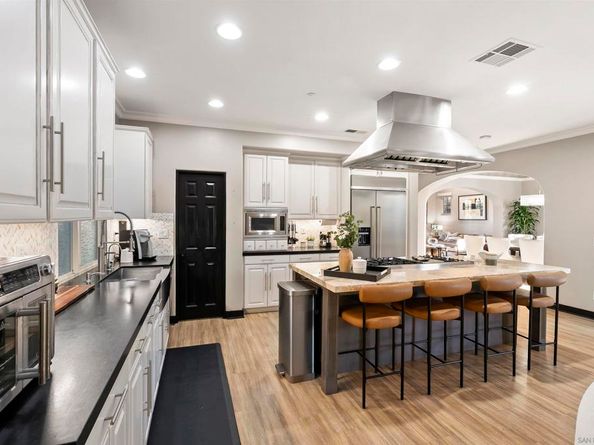 14582 Luna Media, San Diego CA 92127