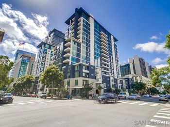425 W Beech