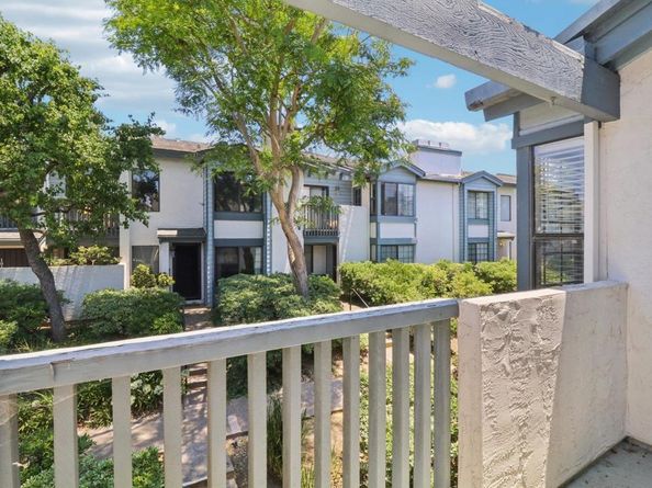 4064 Crystal Dawn Ln 206, San Diego CA 92122