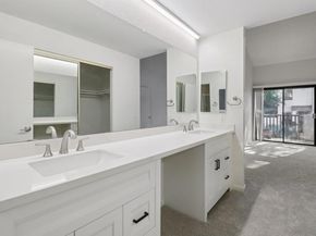 4064 Crystal Dawn Ln 206, San Diego CA 92122
