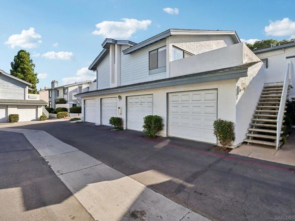 4064 Crystal Dawn Ln 206, San Diego CA 92122