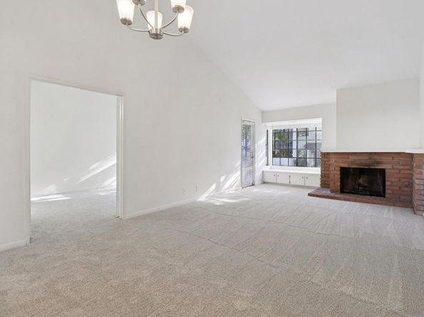 4064 Crystal Dawn Ln 206, San Diego CA 92122