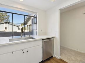 4064 Crystal Dawn Ln 206, San Diego CA 92122