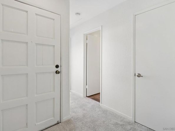4064 Crystal Dawn Ln 206, San Diego CA 92122