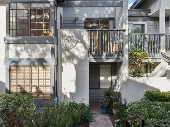 4064 Crystal Dawn Ln 206, San Diego CA 92122