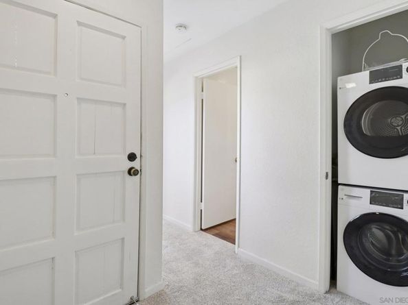 4064 Crystal Dawn Ln 206, San Diego CA 92122