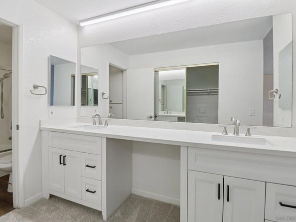 4064 Crystal Dawn Ln 206, San Diego CA 92122