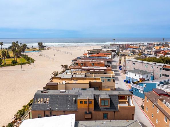 2617 Ocean Front Walk, San Diego CA 92109