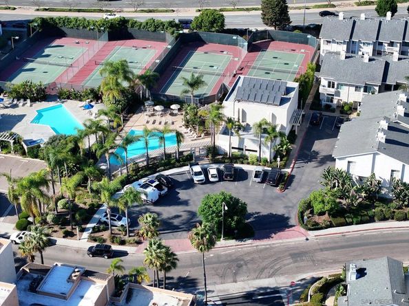 4064 Crystal Dawn 105, San Diego CA 92122