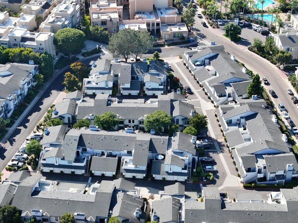 4064 Crystal Dawn 105, San Diego CA 92122