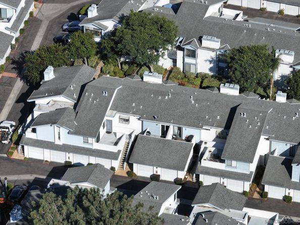 4064 Crystal Dawn 105, San Diego CA 92122