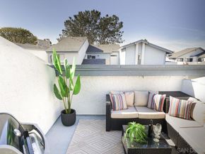 4064 Crystal Dawn 105, San Diego CA 92122