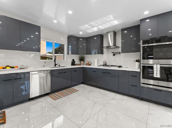 4961 E Mountain View Dr, San Diego CA 92116