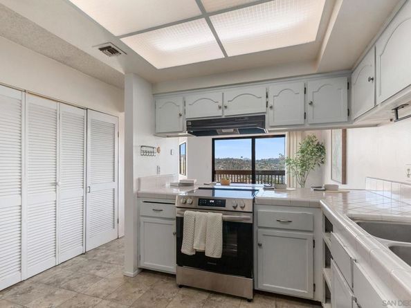 6399 Rancho Mission 2, San Diego CA 92108