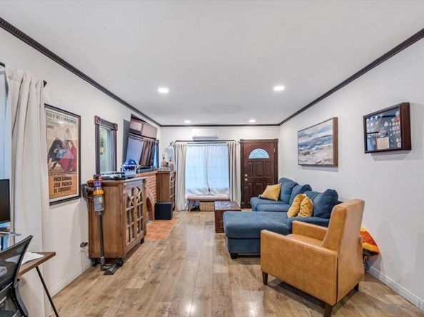 4367 McClintock St, San Diego CA 92105