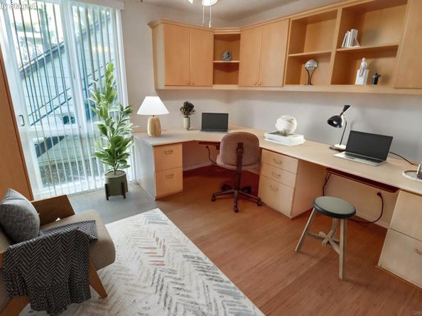 3333 Ruffin Rd. 4S, San Diego CA 92123