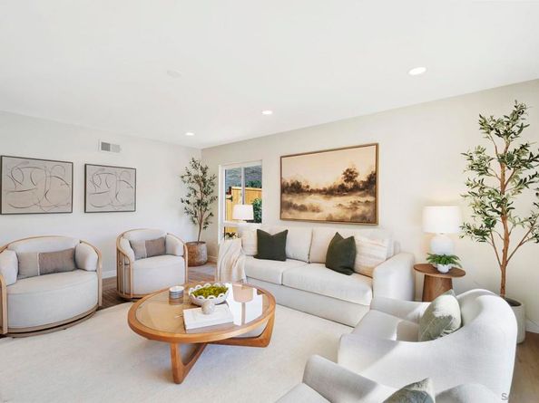 11384 Almazon St, San Diego CA 92129