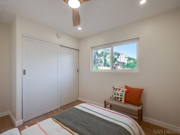 11384 Almazon St, San Diego CA 92129