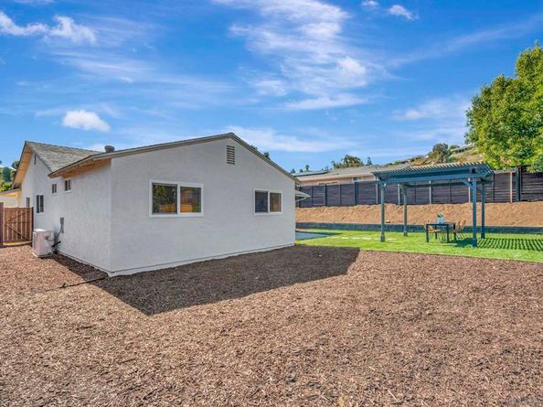 11384 Almazon St, San Diego CA 92129