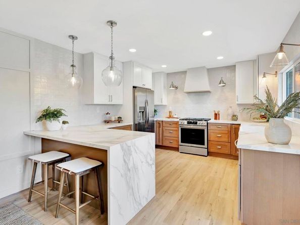 11384 Almazon St, San Diego CA 92129