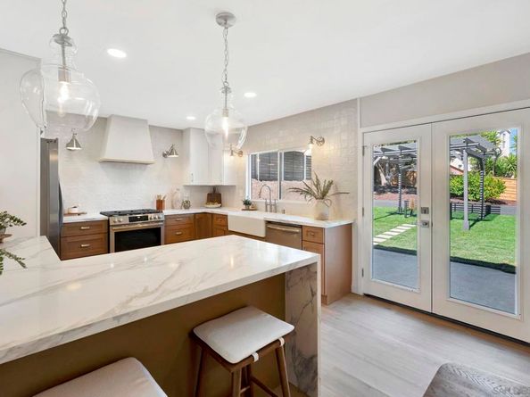 11384 Almazon St, San Diego CA 92129