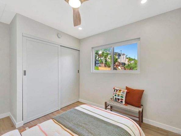 11384 Almazon St, San Diego CA 92129