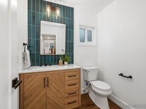 5522 Bloch St, San Diego CA 92122