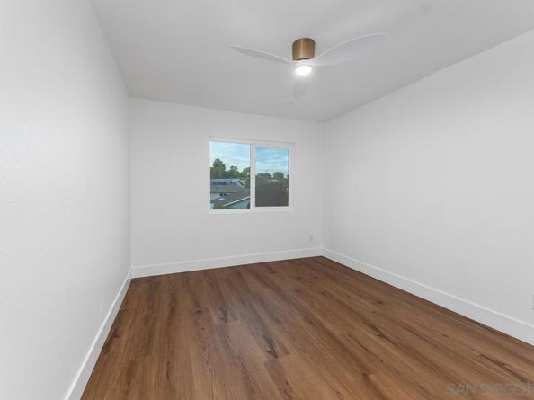 5522 Bloch St, San Diego CA 92122