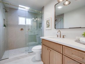 1750 Washington Pl, San Diego CA 92103